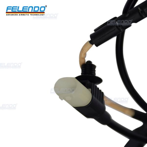 Land Rover Brake Pads Wear Sensor OE SOE000025 For LAND ROVER 4.4