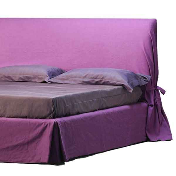 Three Person Vintage Shoes Hotel Ding Set White Room And Confortable Bed
