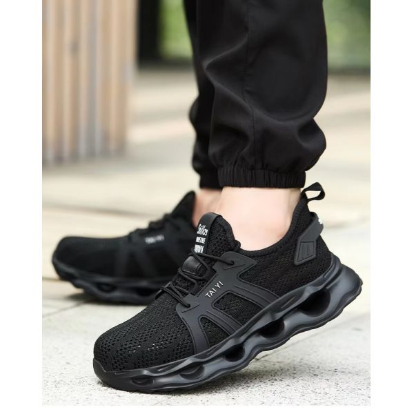 Plastic Toe Anti-Smashing Men's Electrical Safety Shoes With EVA Sole And Kevlar Anti-Stab 6kv Insulated