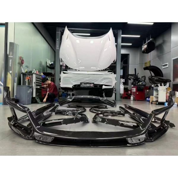 Carbon Ferrari Purosangue Body Kit OEM Custom Front Diffuser Wide Body