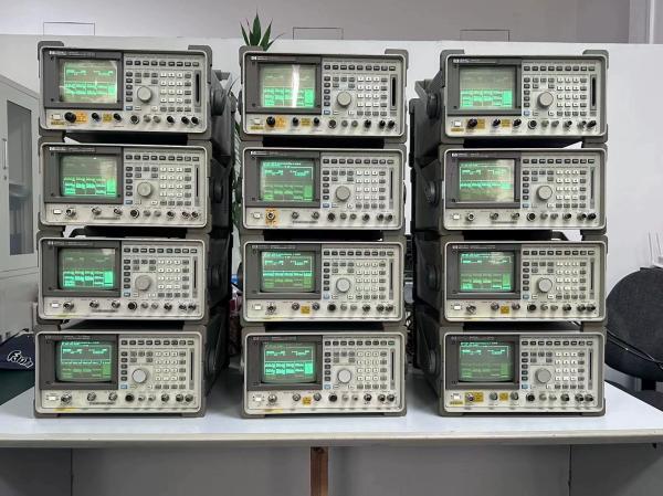 61 lb Used RF Communications Test Set HP Agilent 8920B 1GHz