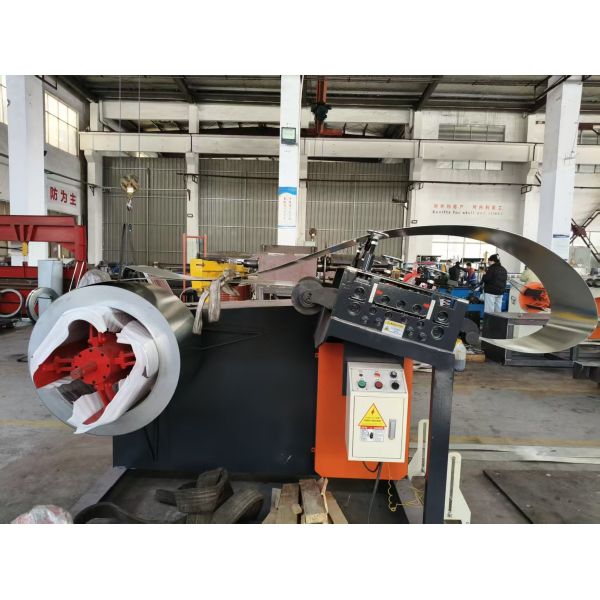 Système de drainage du toit V Profil de la machine de formage de rouleaux de gouttière