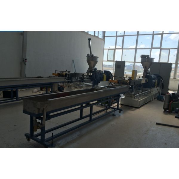 Dual / Double / Twin Screw Extruder For Plastic Granulation Making