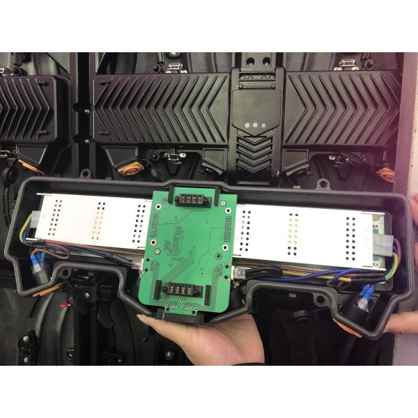 High Brightness P4.8 Rental Indoor Led Video Wall  4mm led video wall Dubai