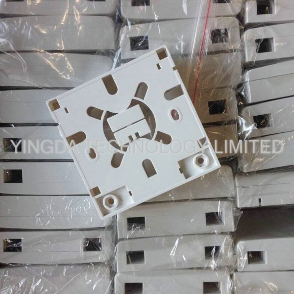 Пролом в стене 86*86*23mm Unibody коробки прекращения оптического волокна 2 гаван FTTH крытый