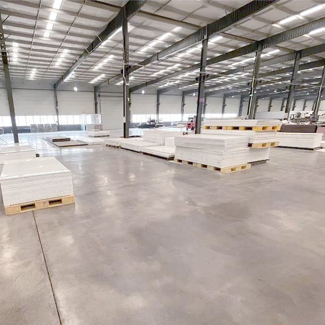 Panneaux en plastique rigide PP 4x8 recyclables OEM pour murs, résistance aux chocs