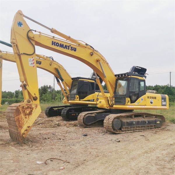 33000 KG Poids de fonctionnement Bon état Japon fabriqué 36 tonnes Excavateur Komatsu 360 utilisé