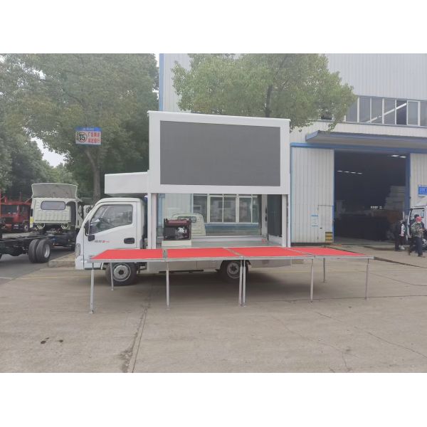 New Advertisement Truck With LED Screen Euro 6 115hp Billboard Advertising Truck