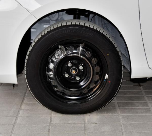Desempenho excelente Toyota Vois 2022 do bar dos assentos da porta 5 do carro 4 de 1.5L CVT carros novos exportadores profissionais pequenos/usados