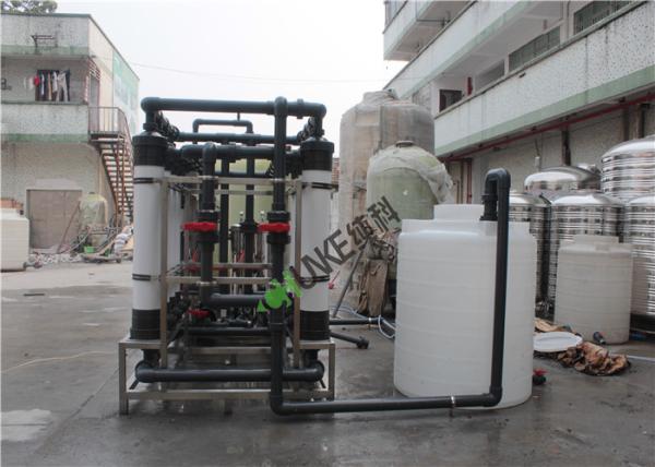 Máquina de aço inoxidável do caso 15T F do tratamento da água para Brunei Darussalam Cutomer