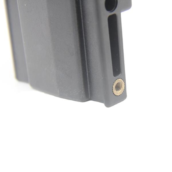 Capa de plástico com tecnologia de moldagem por injecção