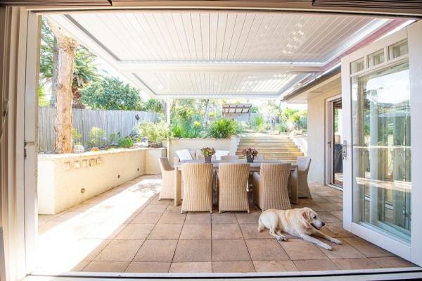 Industrial Outdoor Aluminium Pergola Waterproof Powder Coating Optional Thickness