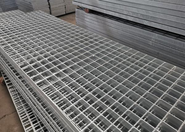 SS316 Skid Proof Galvanised Steel Grating Platform For Building Sidewalks