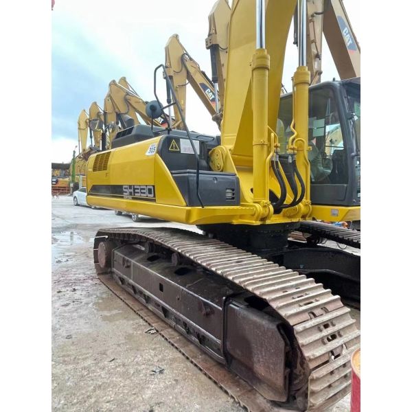 La excavadora de segunda mano Sh330 Sumitomo está disponible para el próximo comprador.