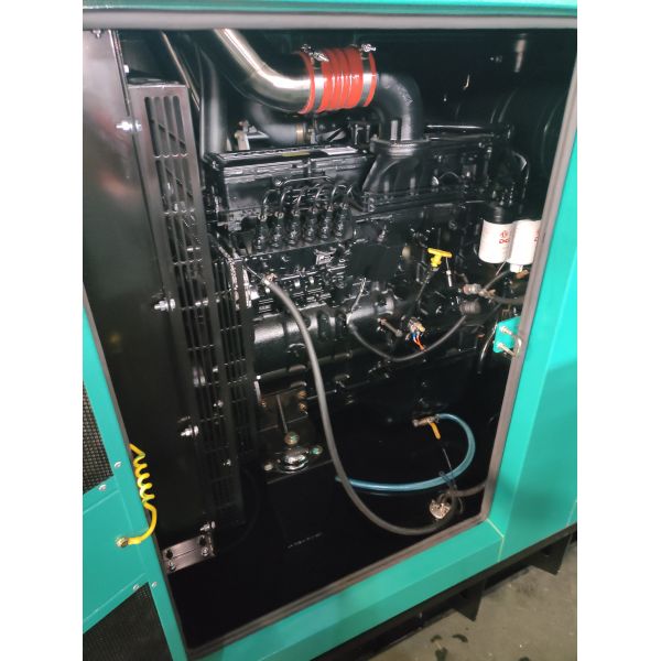 Cummins 250kVA Soundproof Diesel Genset With 6LTAA8.9-G2 Engine For for Commercial Backup Use
