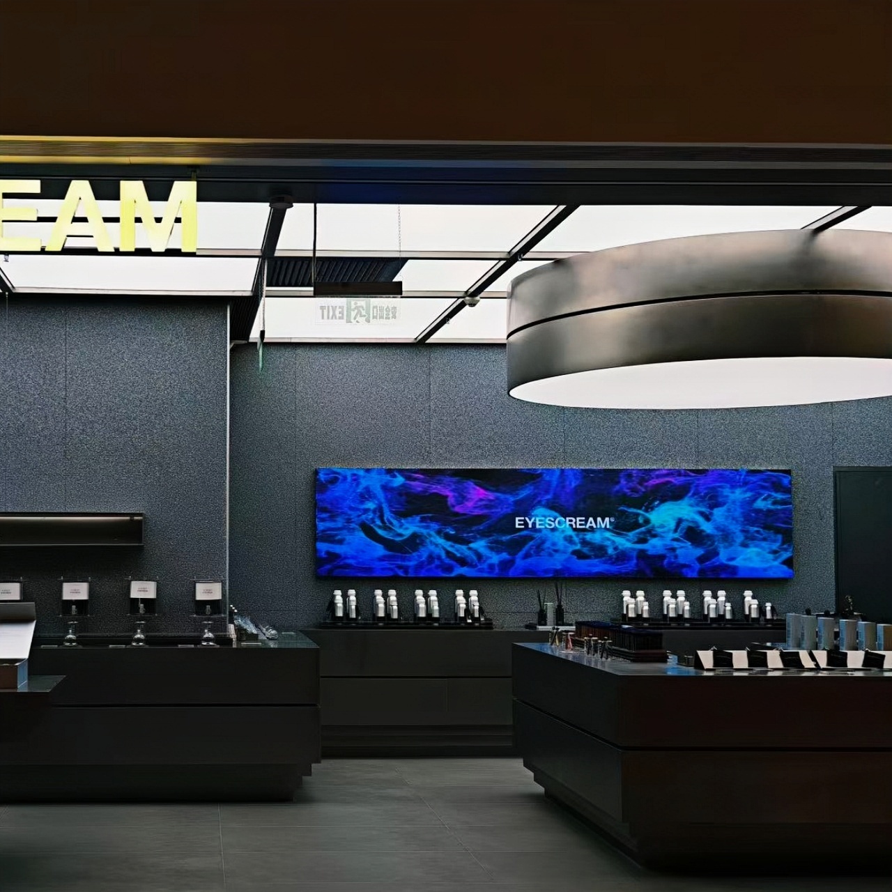 Custom Made Perfume Store Display Cabinet Glass Showcase Cosmetic Shop