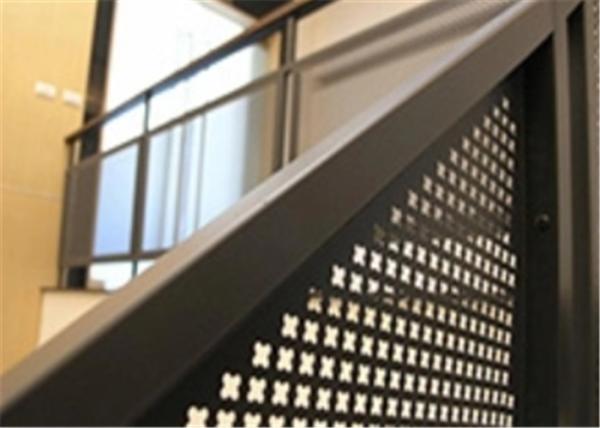 Galvanized Perforated Metal Mesh Panel Fencing For Windshield in Construction