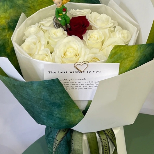 Buquete de flores de papel lavado con tinta, papel de envoltura decorativo del pequeño príncipe, embalaje de papel plano con textura de piedra, flores frescas, materiales de floristería hechos a mano