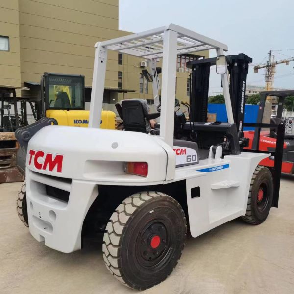 TCM 60 6 Ton Diesel Forklift Low Hour Original Engine 69kW Used Forklift Truck Heavy Duty Material Handling Equipment