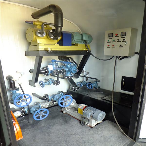 Ac Power Bitumen Heating Tank , Q235b Steel Heavy Duty Construction Equipment