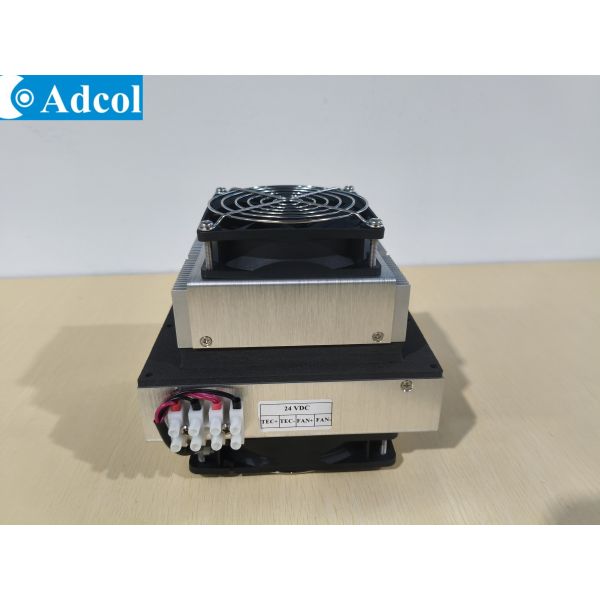 50W 24VDC熱電気冷却器 食品/消費者冷蔵庫に使用できます