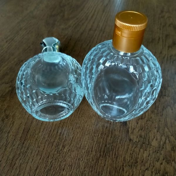 Other Beverage 50ml/100ml Dark Blue Glass Perfume Bottles with Screw Cap Round Design