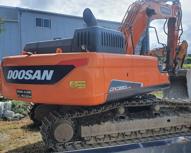 Excavadora usada Doosan DX380 DX380LC con capacidad de cubo de 1.9m3