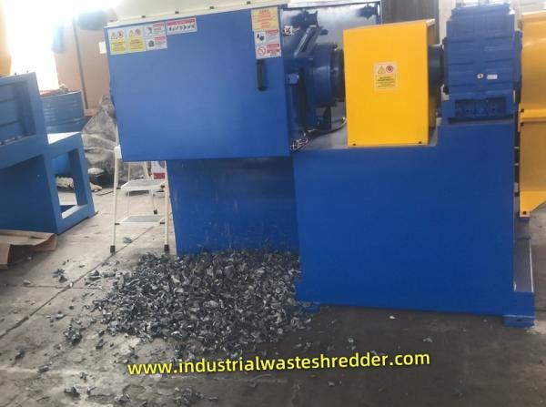 Model 800 Plastic ABS Pipes Shredder 45-55kw ABS Tube Shredder High Working Efficiency Diameter Of Rotor 400mm Heavy Duty Shredder For Pipes And Tubes