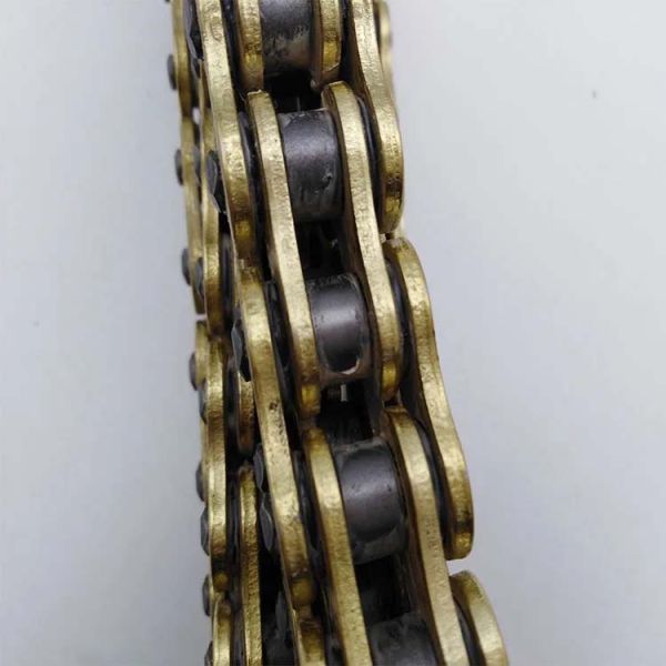 428h Motorcycle Chain with Customizable Colors and Durable 20CrMnTi Material
