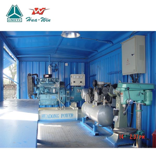 SINOTRUK HOWO 4x2 mobile workshop truck