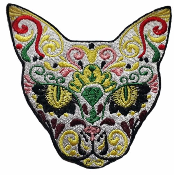 Fashion Design Embroidered Cloth Badges Leaf Flower For Clothing