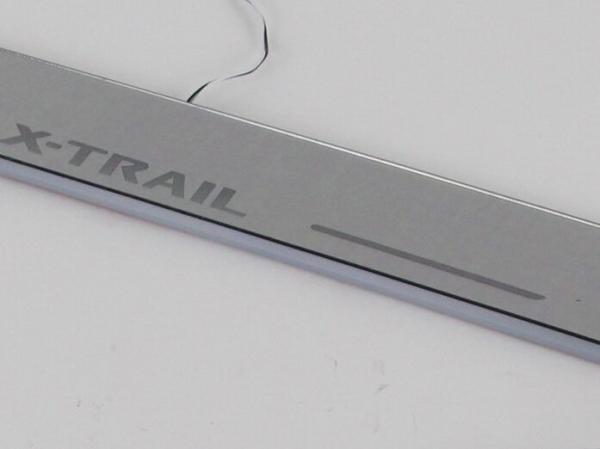 Nissan X-Trail car pedal set LED lights pedal car step Moving door scuff