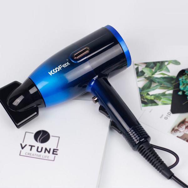Máquina mais seca 220-240V do cabelo de Mini Household Ionic High Power automática