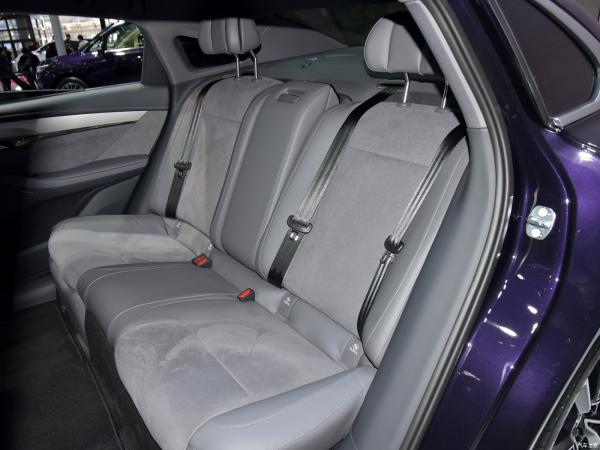 2023 2024 Lantu Dongfeng Voyah Passion Voyah Zhuiguang Phev Car Plug In Hybrid 4wd Long Range