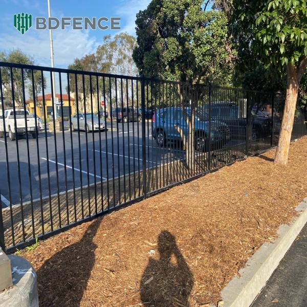 Premium Finish Tubular Steel Fence Elegant Appearance