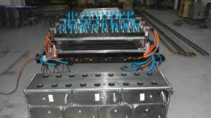 A máquina plástica da placa da espuma do PVC da placa, PVC espumou linha de produção da placa