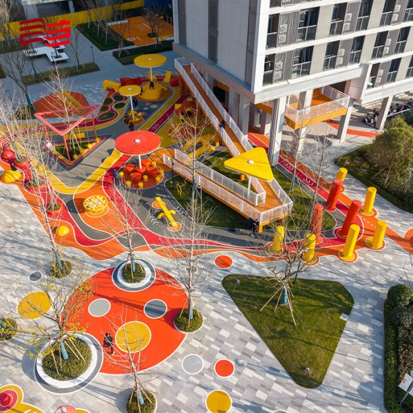 Outdoor Children's Playground Play and Decoration Planning with Custom Print Method