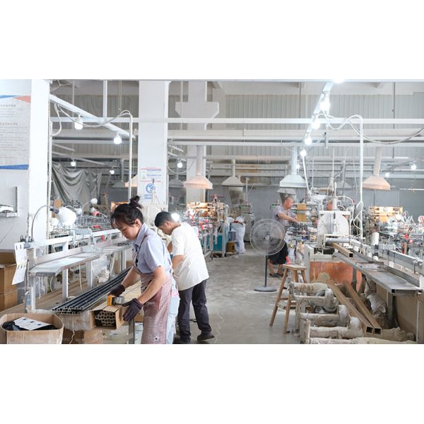 Decorative Interior WPC Wall Panel High Loading One Stop Finishing Solution