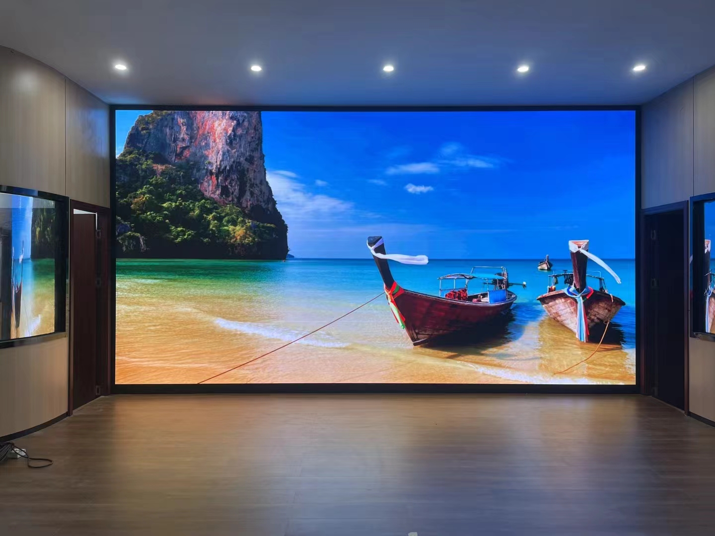 COB Mini LED HD Direct Display Indoor LED TV для умных офисных встреч 135