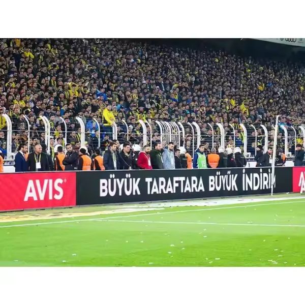 Hot Sale Outdoor  P5  Waterproof Smd Led Display Screen for Soccer Football Stadiums Sports Led Video Wall Panel