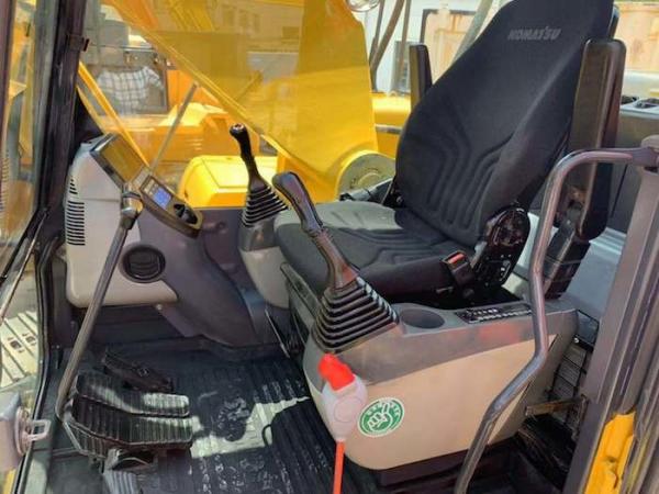 Máquina escavadora de 22 toneladas KOMATSU PC220 da esteira rolante da segunda mão de 2018 anos - maquinaria de 8 escavadores