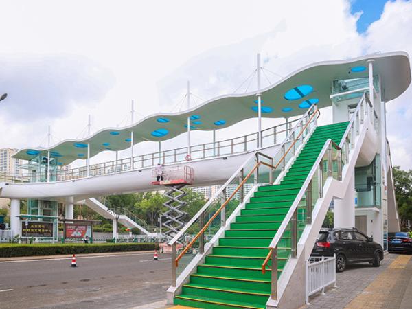 Prefabricated Steel Structure Pedestrian Overpass H Beam I Beam Customizable Bridge