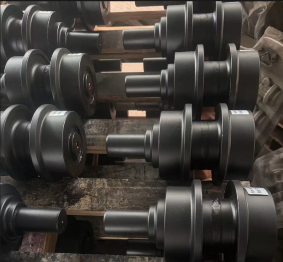 Durable Black Excavator Carrier Roller Upper Roller For 47mm 55mm Doosan Dx225 Excavator Parts