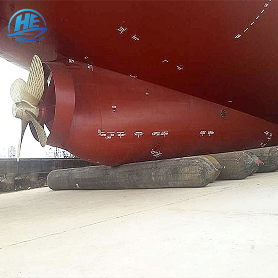 Customized Marine Rubber Airbags Assisting Boats Up And Down Water Salvage Buoyancy