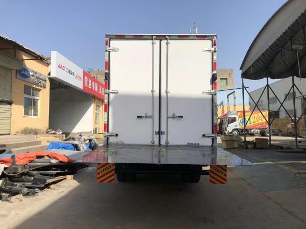 Automatic cantilever truck electric tailgate lifting equipment with voltage of 12V/24V and 8L hydraulic cylinder