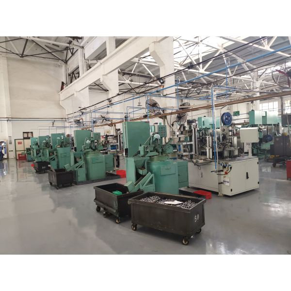 Свеча зажигания иридия высокой эффективности двигателя Японии для мотоцикла Honda Denso связывает проволокой Suzuki Motorcraft Sk16hr11