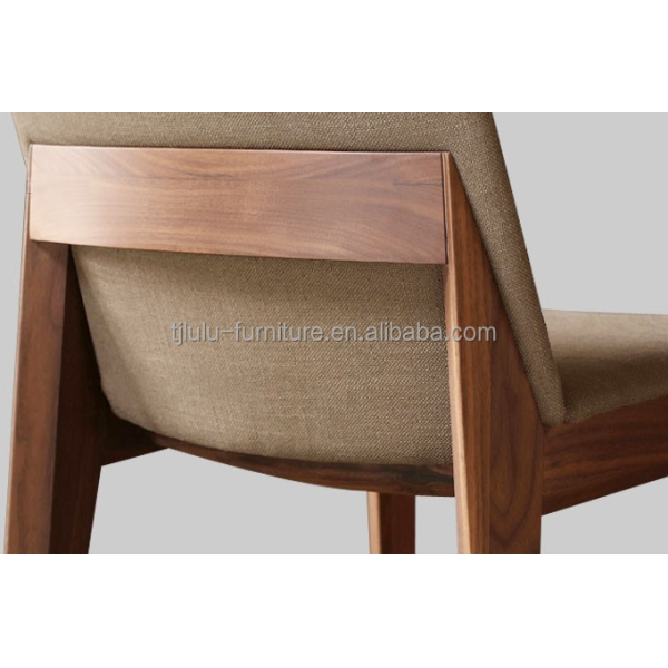 Solid Wood Villa Dinning Table Chairs With Nitrolacquer Finish And Modern Design For Dinning Room Restaurant And Hotel
