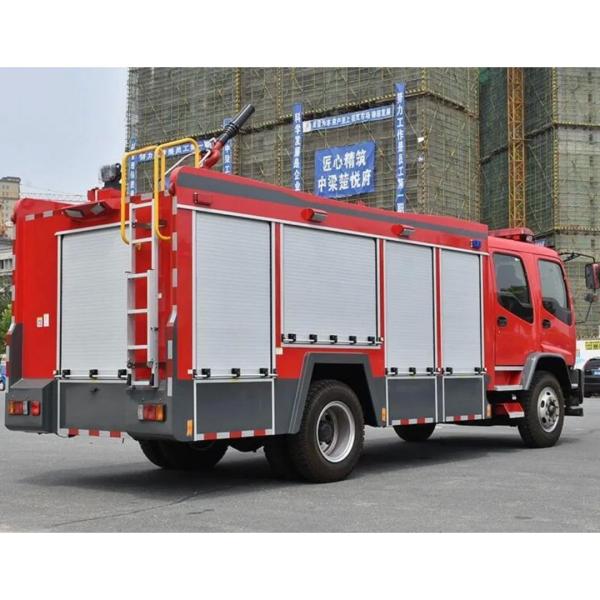ISUZU Fvr 240HP 4tons Water 2tons Foam Fire Truck 6tons Fire Rescue Vehicles