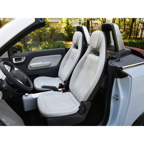 Wuling Mini Electric Cabriolet Car 4 Seats 925Kg Curb Weight 2door 2Seats Body Structure