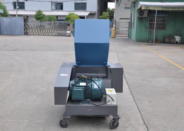 1250kg Plastic Crushers Recycling , Easy Cleaning Recycling Plastic Crusher